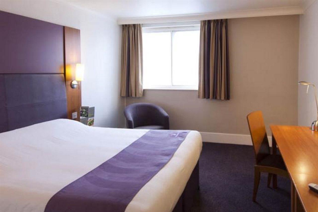 Premier Inn Premier Inn Weymouth Esterno foto
